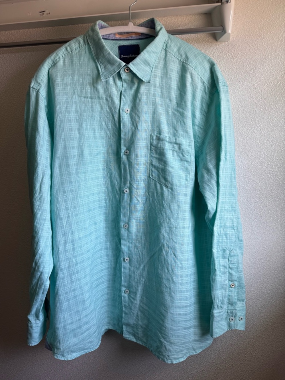 Tommy Bahama Light Green Button-Down Casual Shirt size L